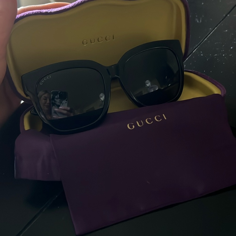 Gucci black sunglasses